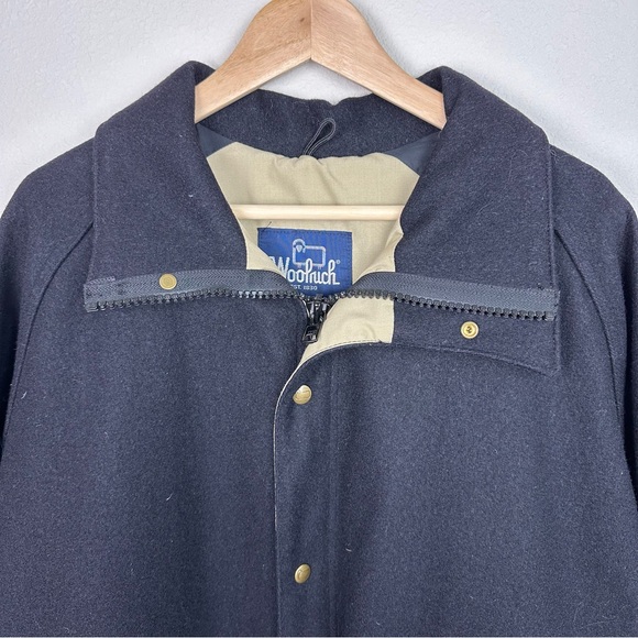 Vintage Woolrich navy wool coat - Picture 2 of 8